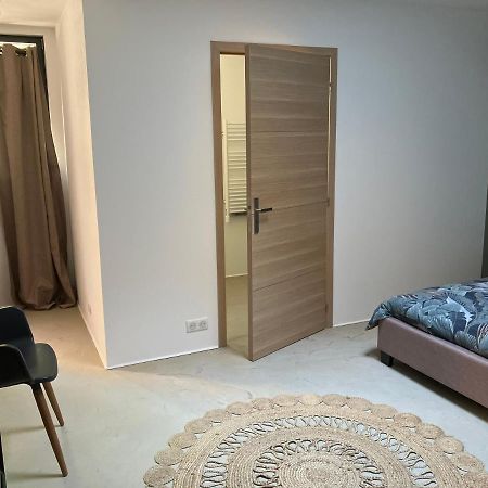 Chambre Avec Petit-Dejeuner En Provence Luberon La Tour-d'Aigues Экстерьер фото